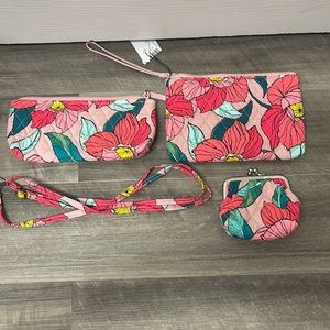 Vera Bradley collection (4 PIECES)